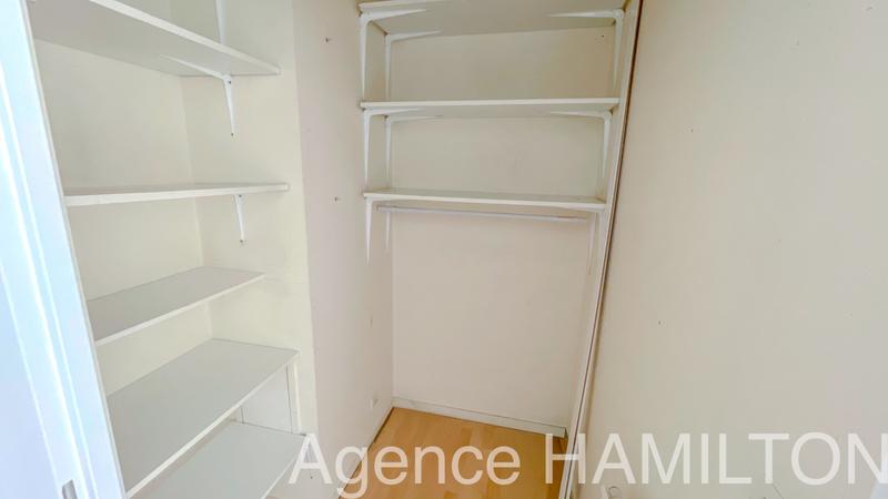 Appartement - 79 m² - 4 pièces