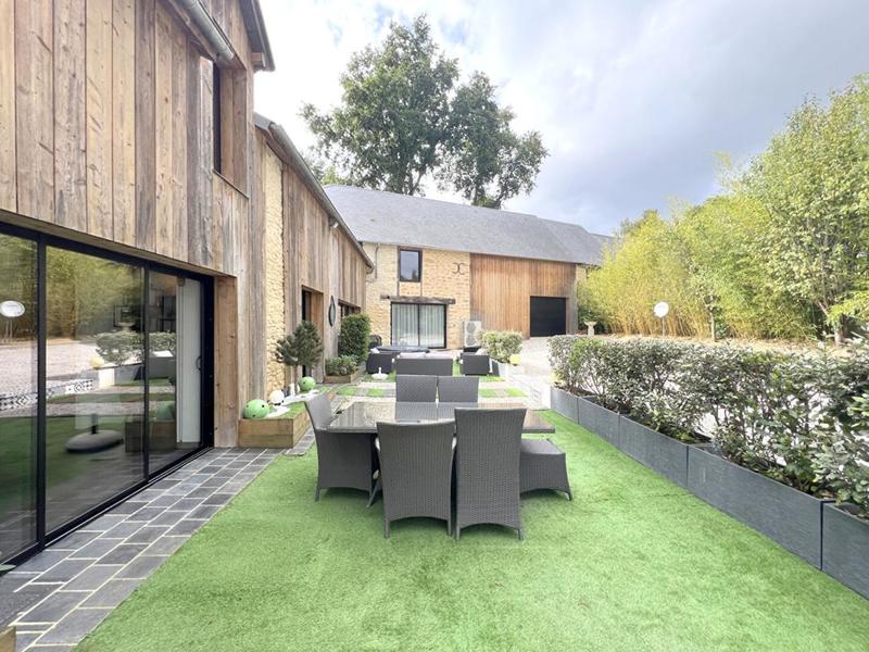 Maison - 184 m² - 5 pièces