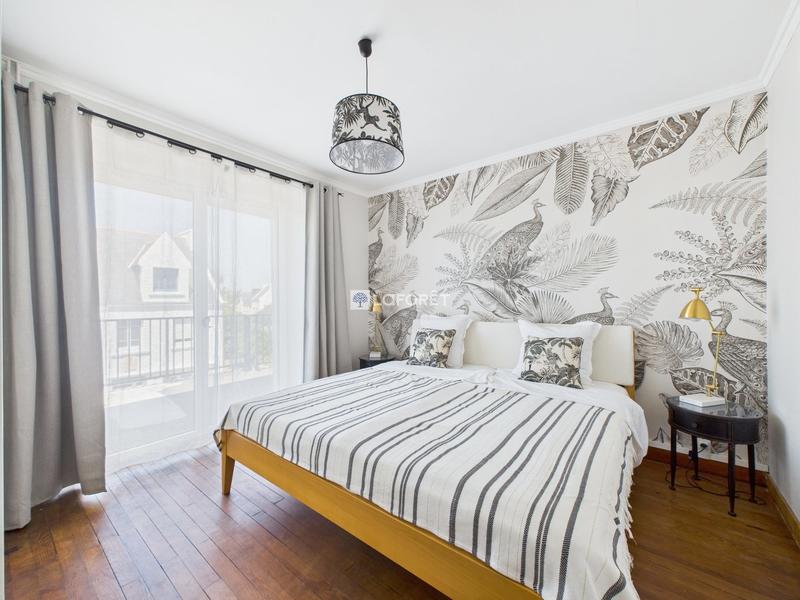 Maison - 180 m² - 8 pièces