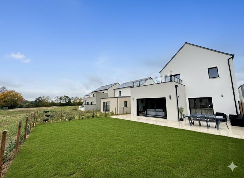 Maison - 170 m² - 6 pièces