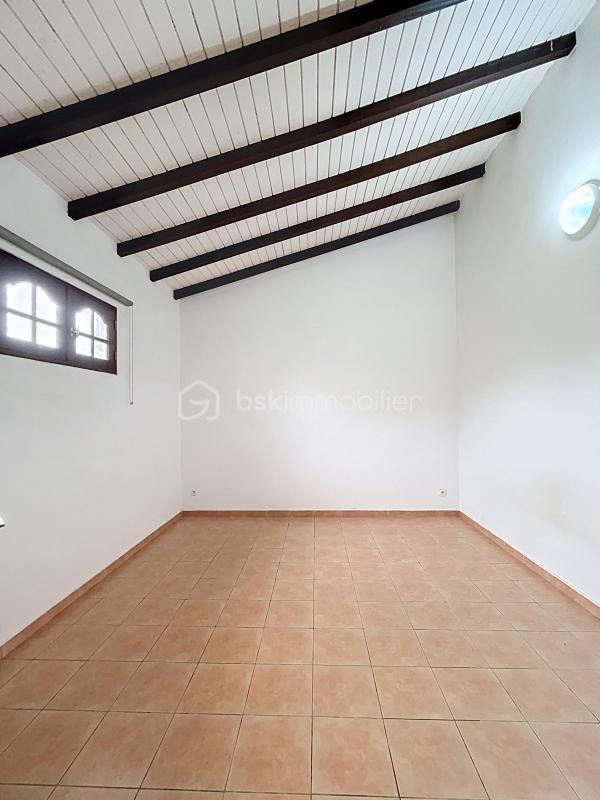 Propriété - 64 m² - 3 pièces