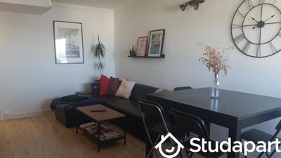 Chambre - 11 m² - 1 pièce