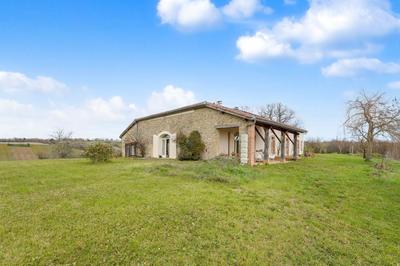 Propriété - 420 m² - 8 pièces