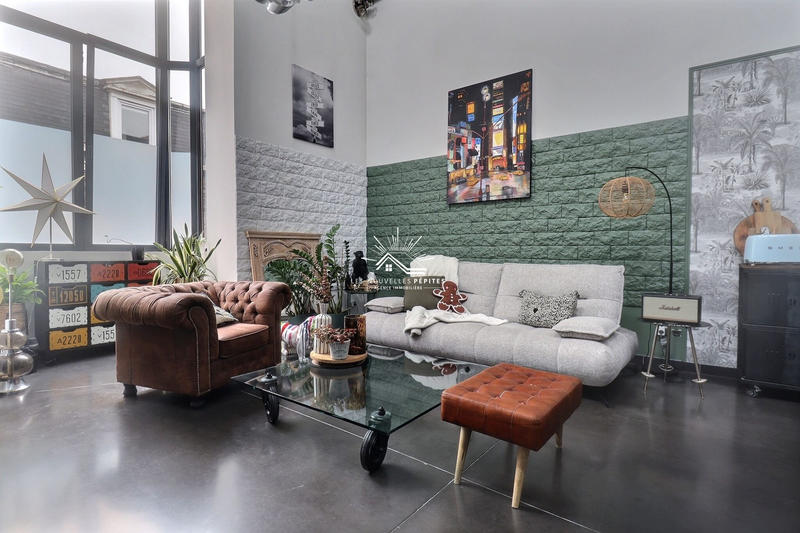 Loft - 145 m² - 6 pièces