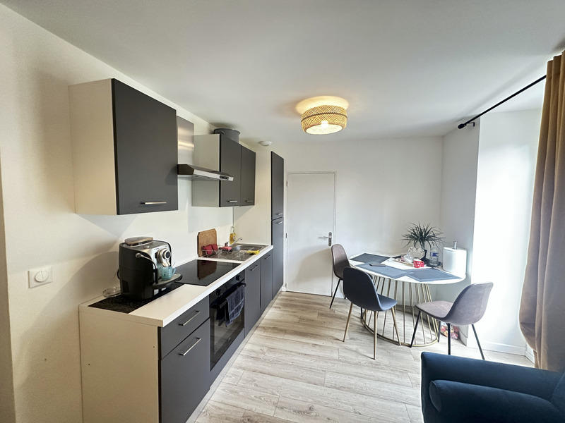 Immeuble - 200 m² - 10 pièces