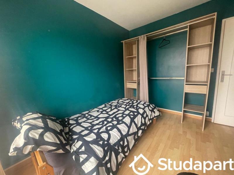 Chambre - 10 m² - 1 pièce