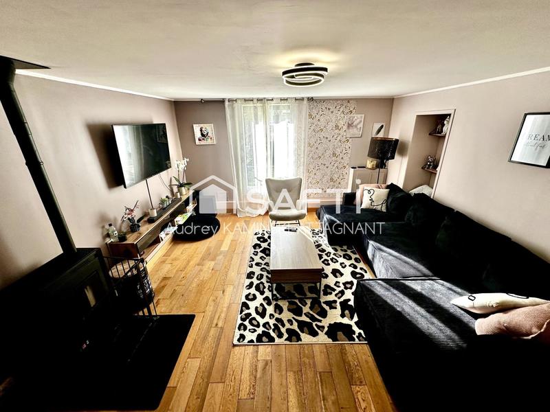 Maison - 94 m² - 5 pièces