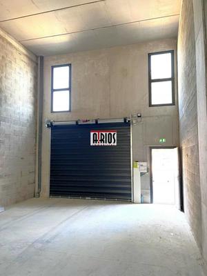 Entrepôt - 116 m² - 1 pièce