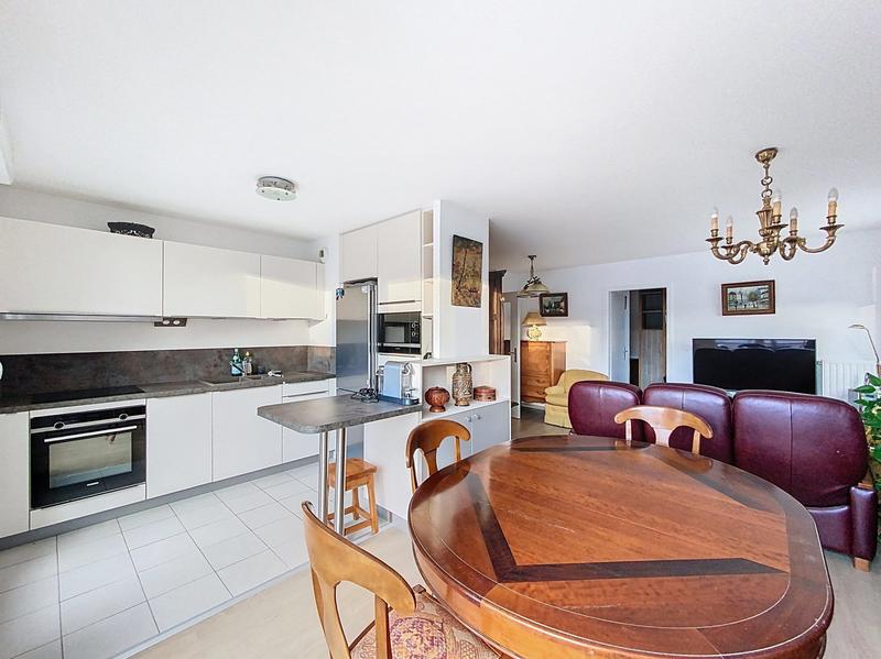 Appartement - 76 m² - 4 pièces