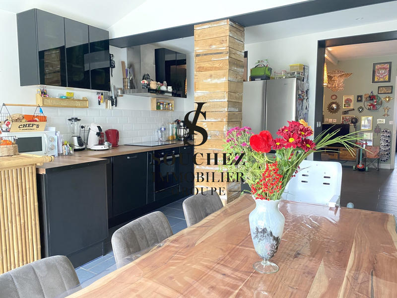 Maison - 83 m² - 5 pièces