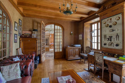 Château - 660 m² - 12 pièces
