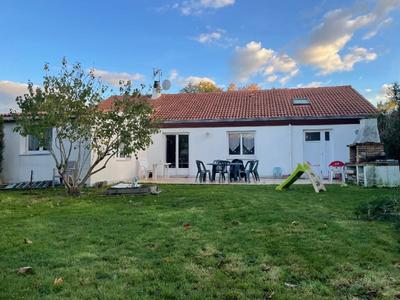 Maison - 94 m² - 5 pièces