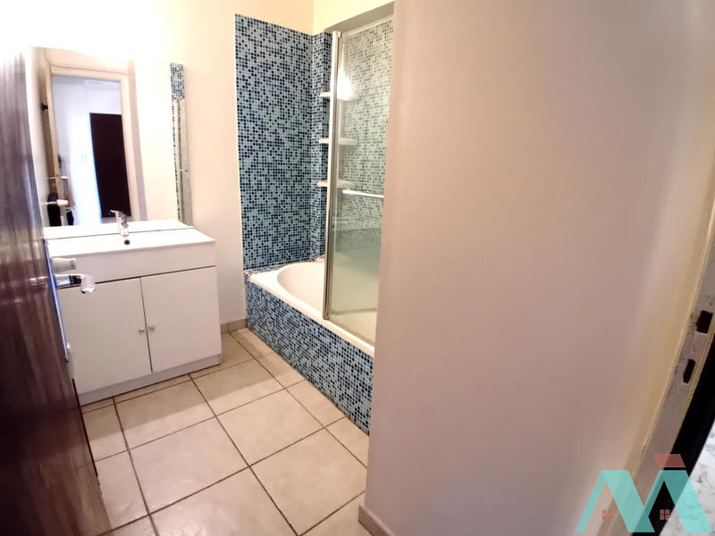 Appartement - 93 m² - 3 pièces