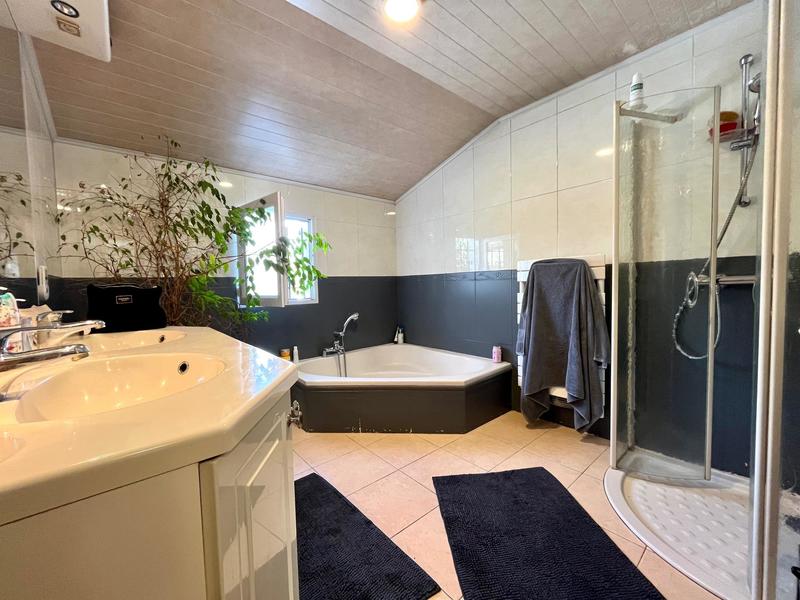 Maison - 128 m² - 5 pièces