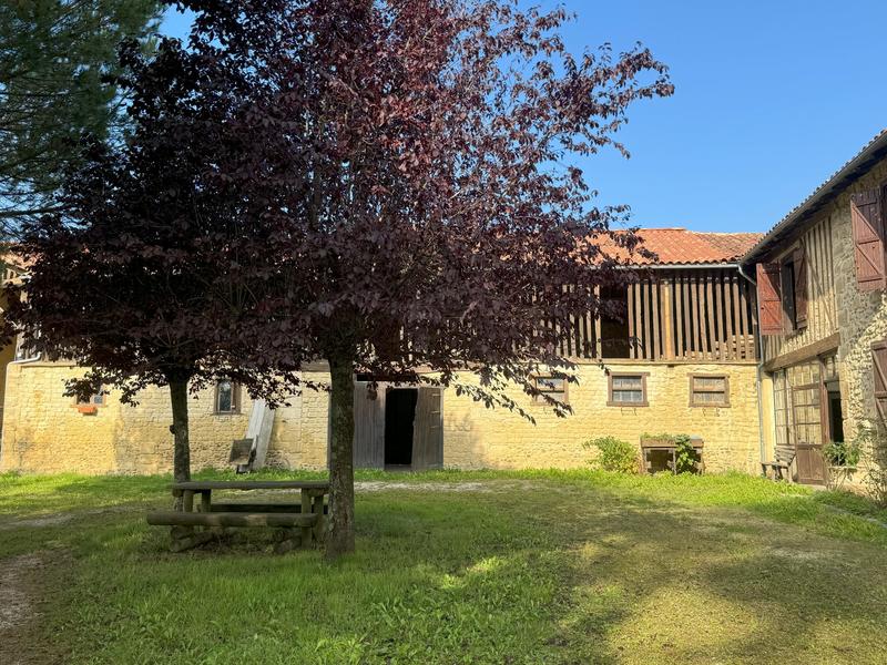 Maison ancienne - 185 m² - 5 pièces