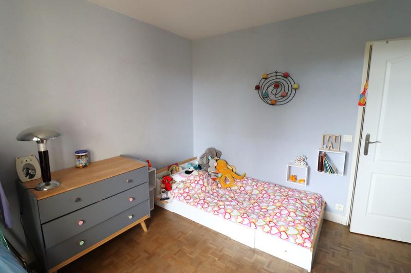 Appartement - 83 m² - 5 pièces