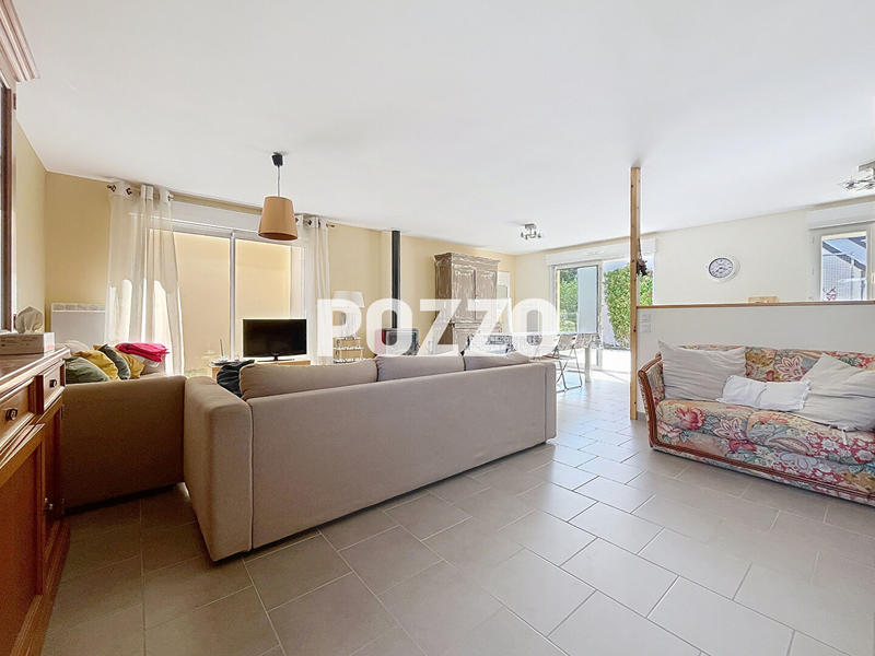 Maison - 137 m² - 6 pièces