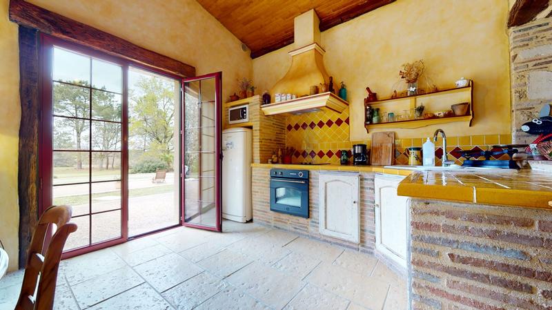 Maison traditionnelle - 210 m² - 6 pièces