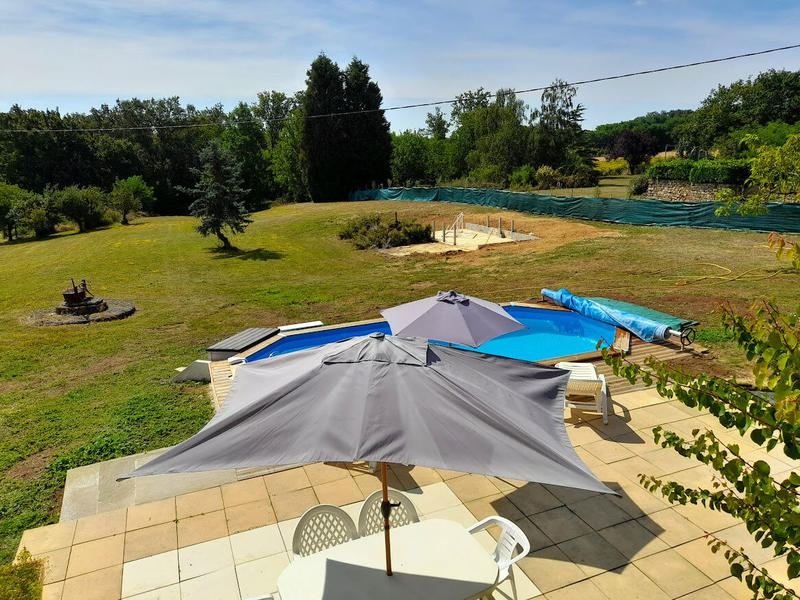 Maison - 264 m² - 13 pièces