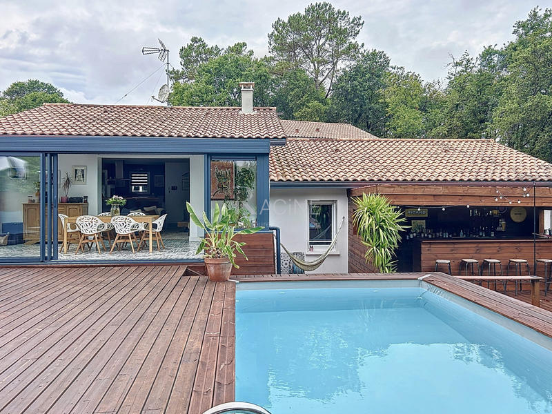 Maison - 190 m² - 5 pièces