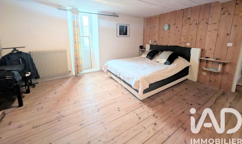 Maison de village - 220 m² - 5 pièces