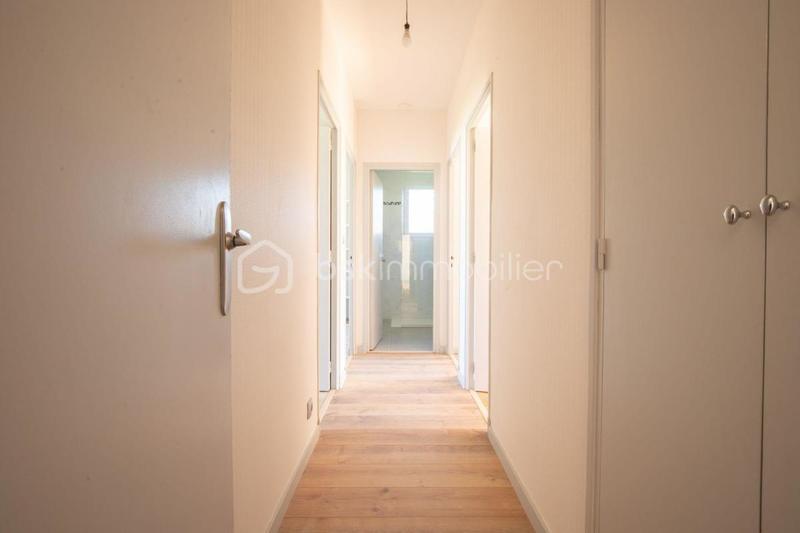 Maison - 94 m² - 5 pièces