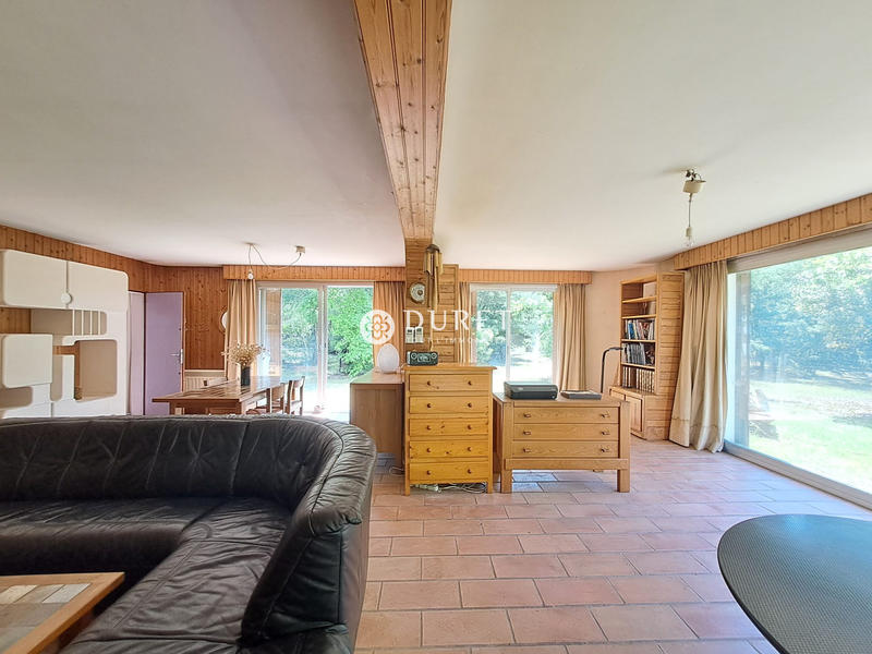 Maison contemporaine - 205 m² - 6 pièces