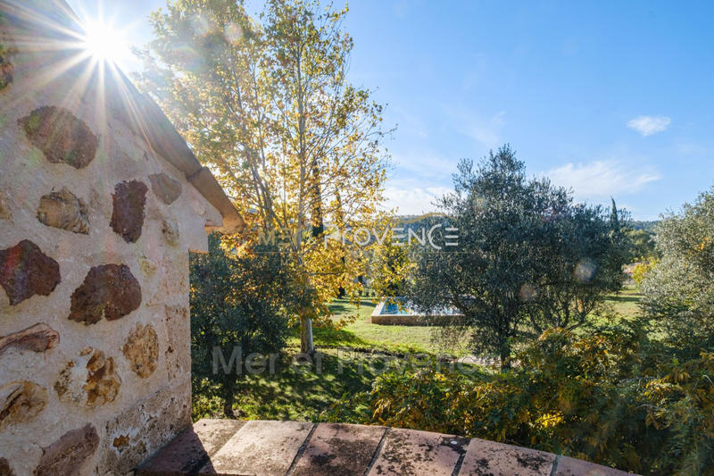 Villa - 250 m² - 8 pièces