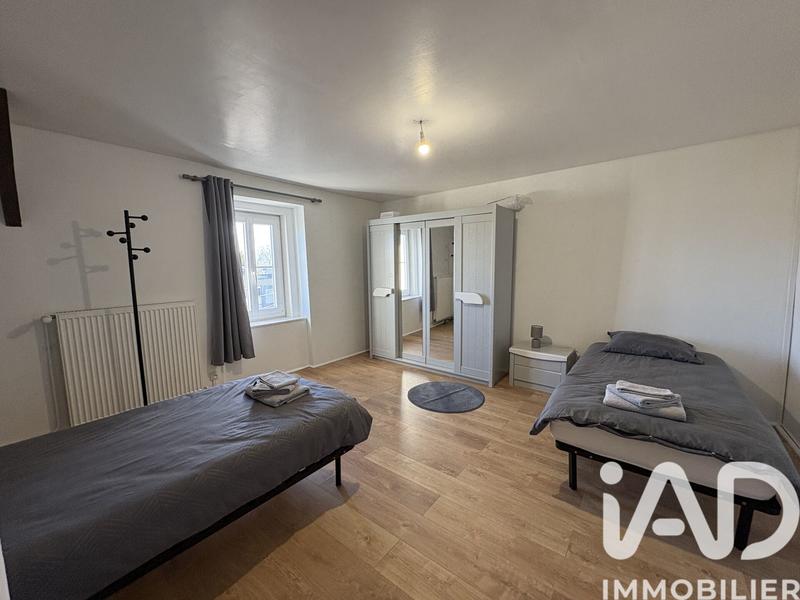 Maison - 265 m² - 9 pièces