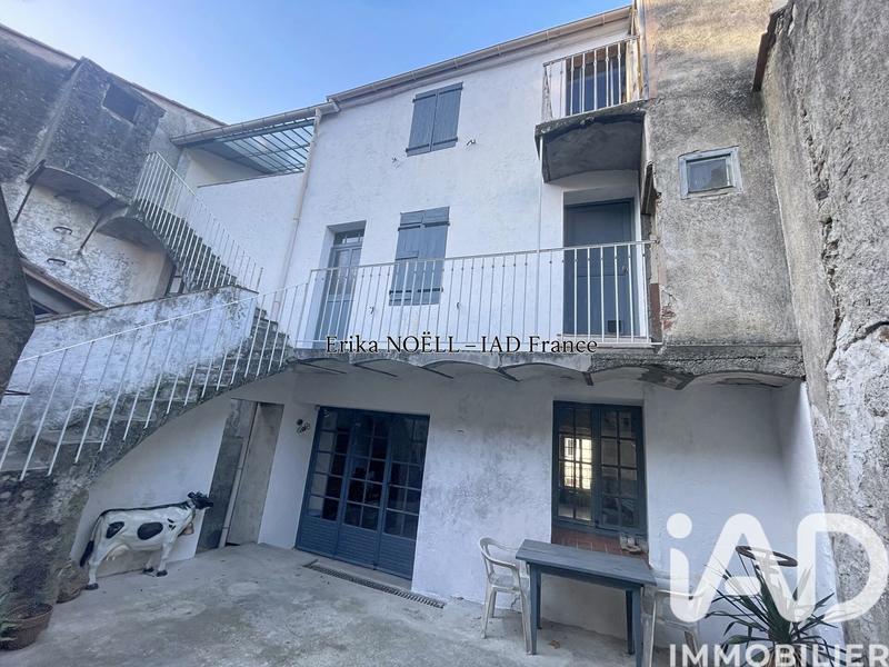 Maison - 230 m² - 7 pièces