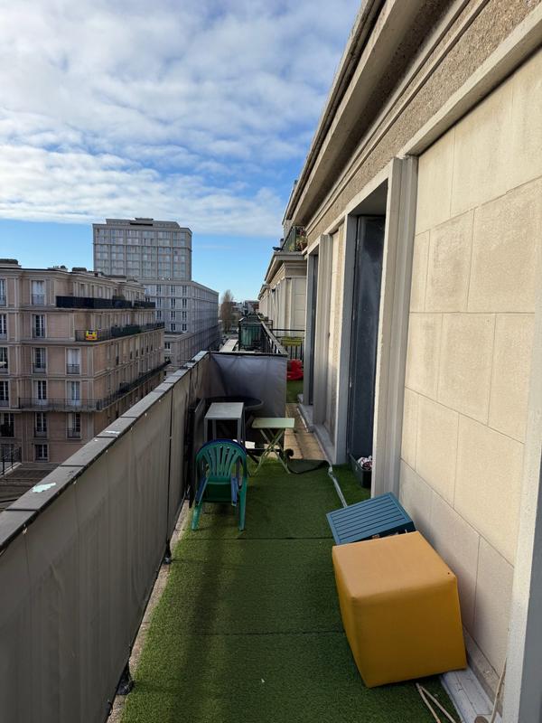 Appartement - 99 m² - 4 pièces