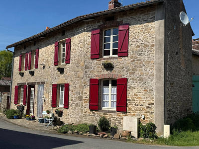 Maison - 137 m² - 6 pièces