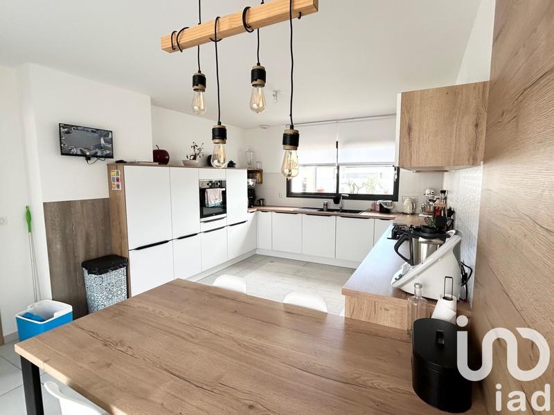 Maison - 198 m² - 6 pièces