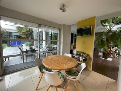 Demeure - 315 m² - 9 pièces