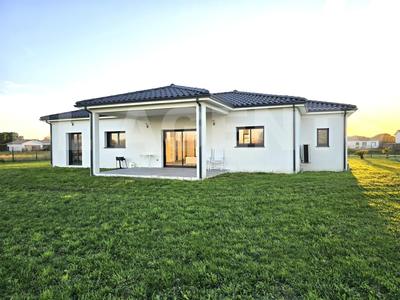 Maison - 145 m² - 5 pièces