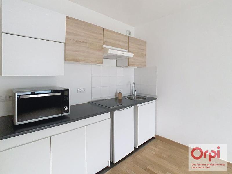 Studio - 27 m² - 1 pièce