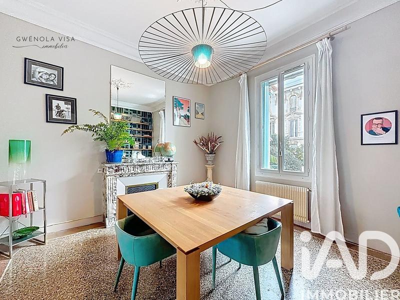 Maison - 166 m² - 6 pièces