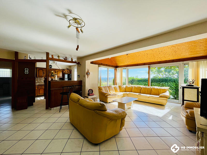 Maison - 196 m² - 11 pièces