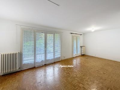 Appartement - 98 m² - 5 pièces