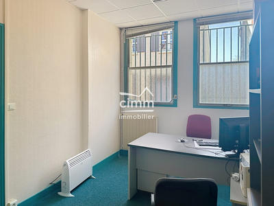 Bureau - 79 m² - 2 pièces