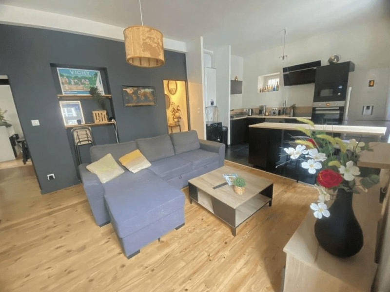 Appartement - 85 m² - 4 pièces