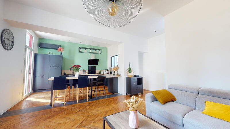 Maison - 104 m² - 4 pièces