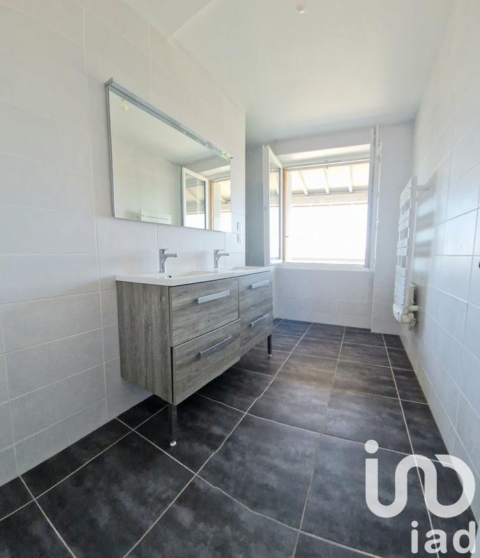 Appartement - 100 m² - 3 pièces