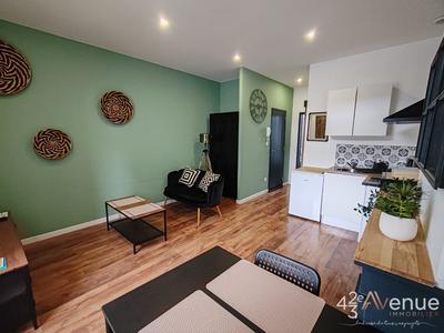 Immeuble - 200 m² - 12 pièces