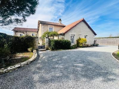 Maison de campagne - 267 m² - 8 pièces