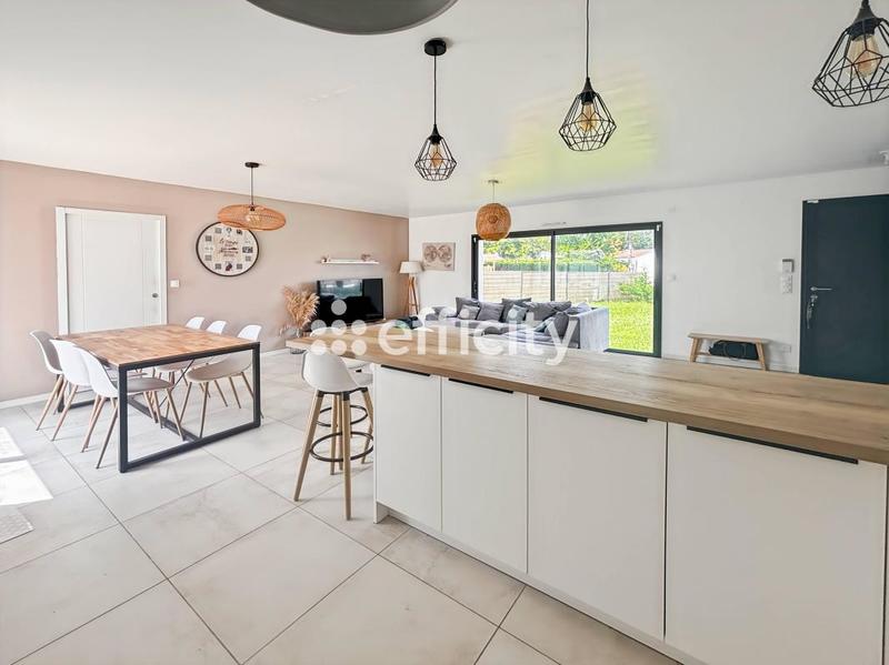 Maison - 130 m² - 5 pièces