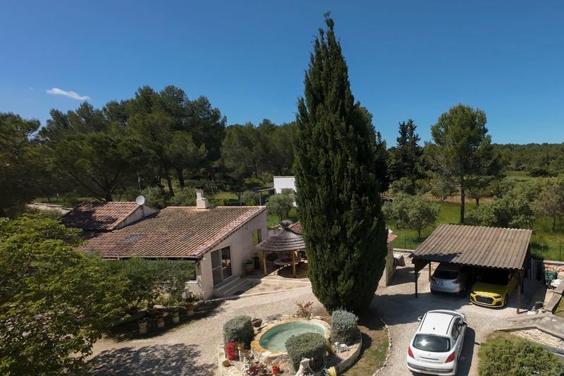 Mas - 130 m² - 5 pièces