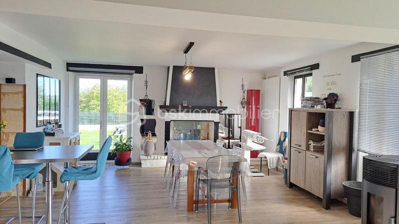 Maison chambre d'hôtes - 340 m² - 8 pièces
