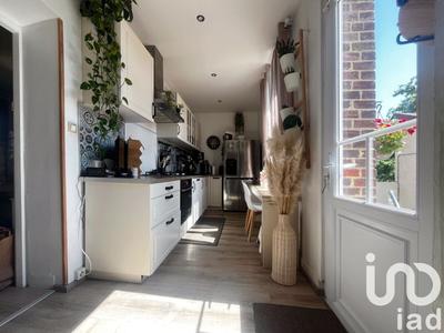 Maison - 168 m² - 8 pièces