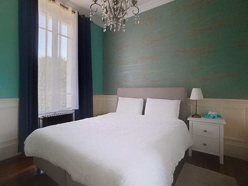 Propriété - 225 m² - 6 pièces